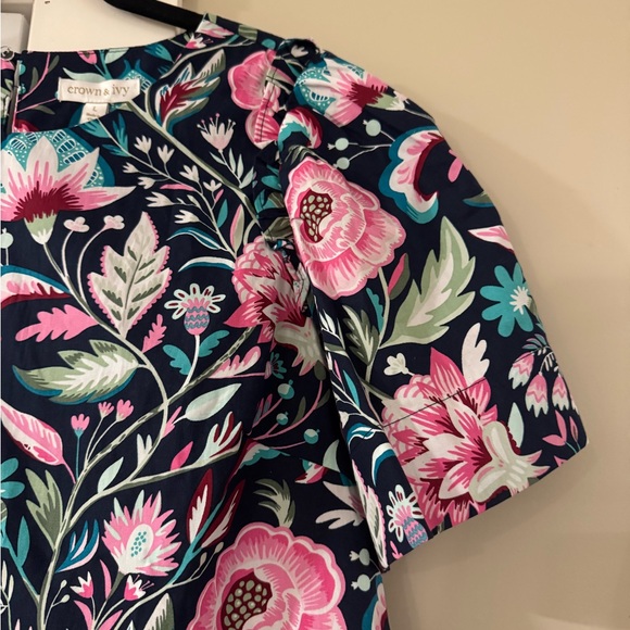 NWT crown & ivy Floral Blouse - Pink and Blue - Picture 8 of 16